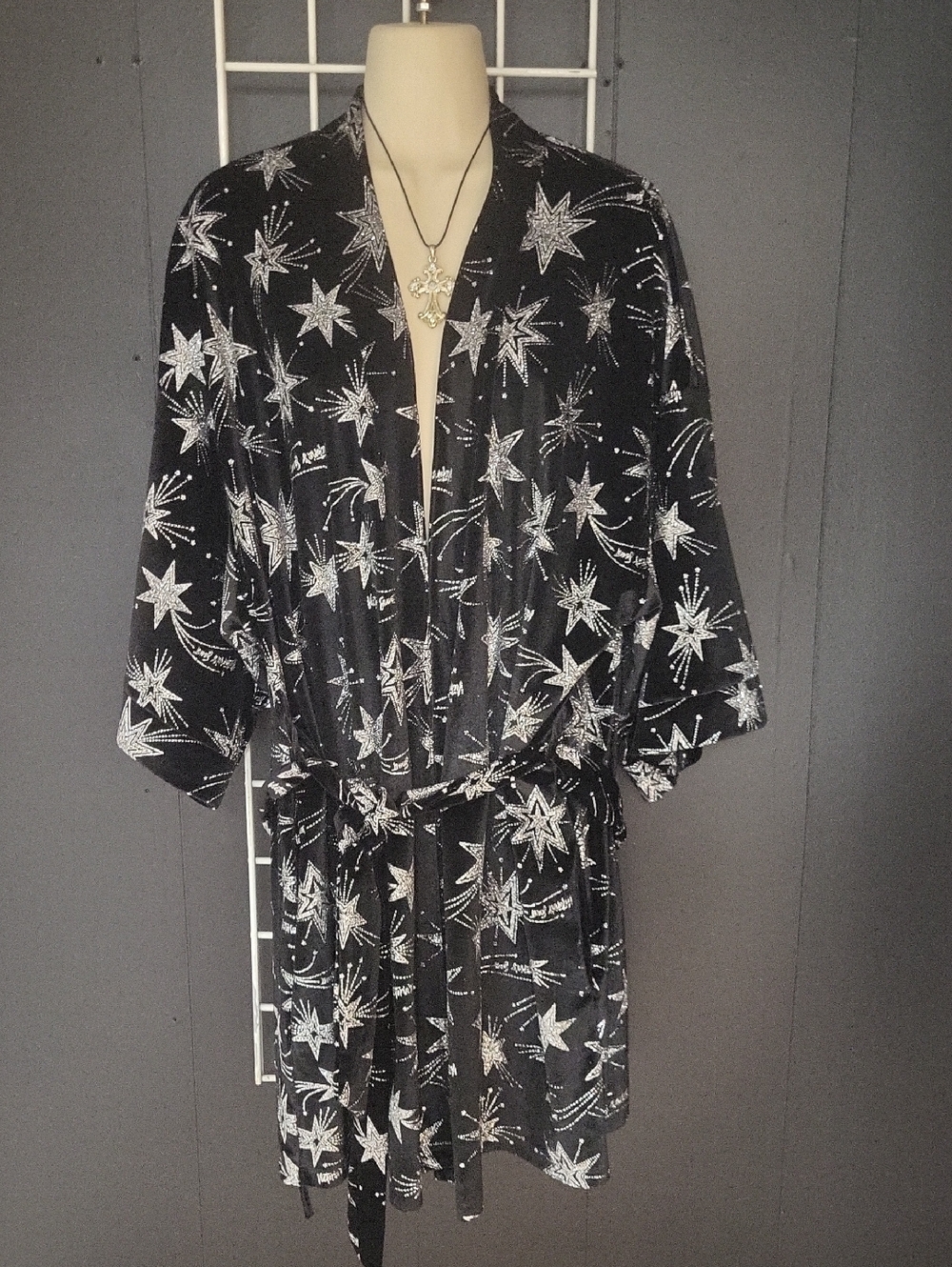 Nwt, Victoria SECRET "YOUR A STAR" BATHROBE, M/L